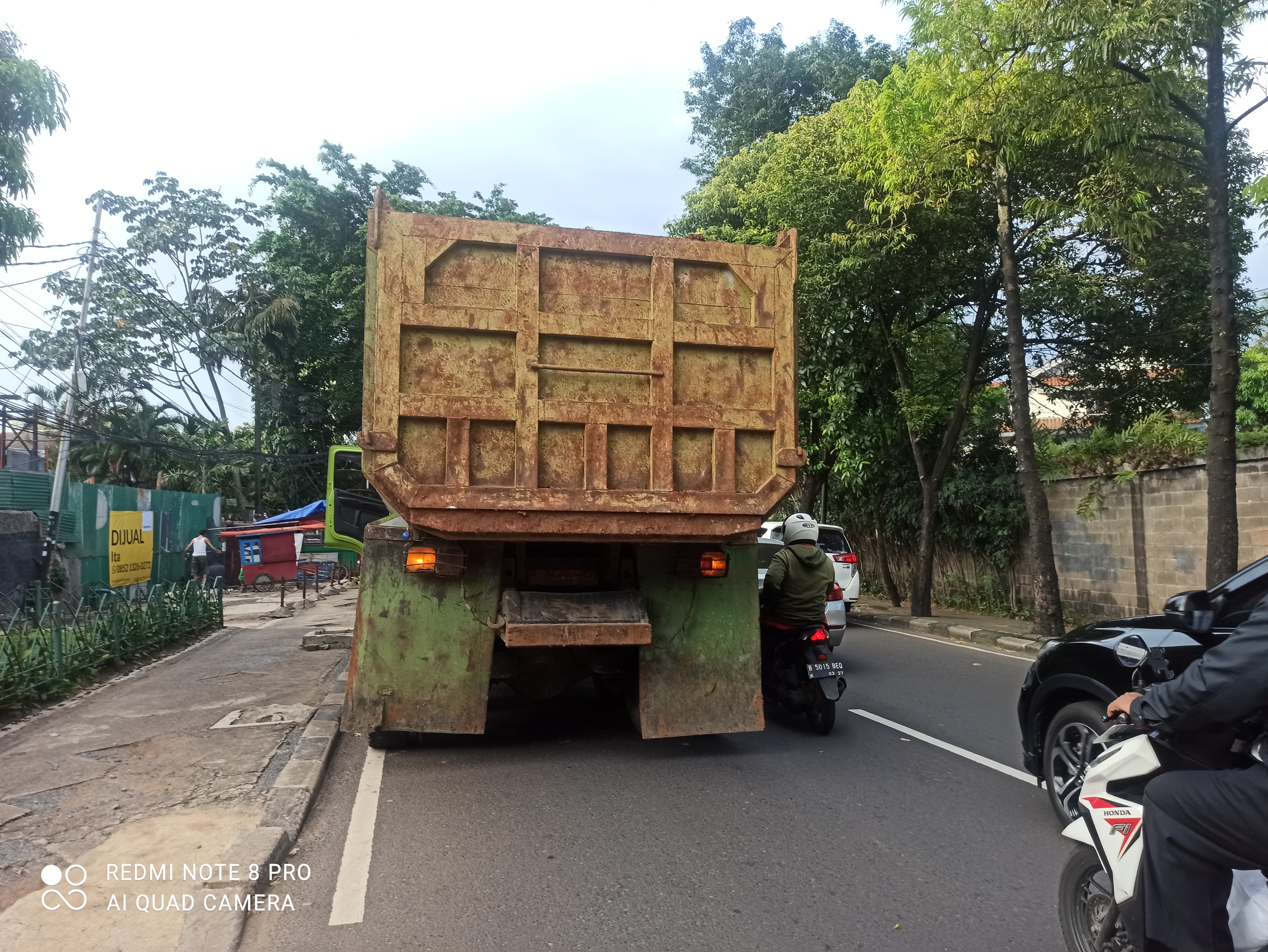 Mobil mogok di Jalan Hang Lekir 2 Wilayah Kebayoran Baru Jakarta Selatan